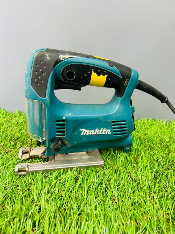Электролобзик Makita 4329