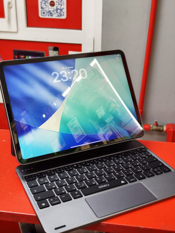 Планшет Apple iPad Pro 11 (4-го поколения) (2022)