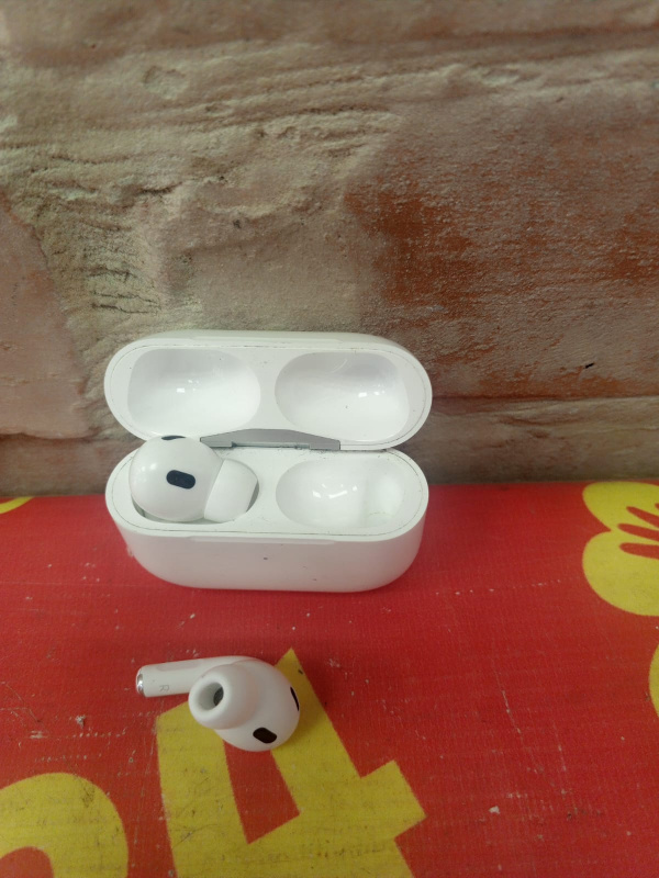 Наушники Apple AirPods2 PRO