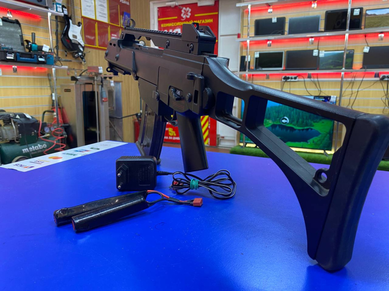 Страйкбольный автомат Cyma G36C