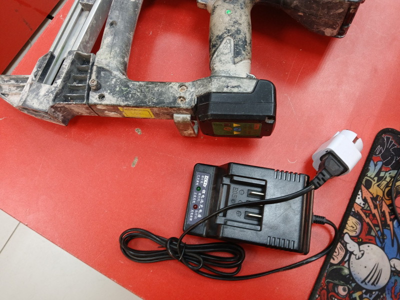 Гвоздескобозабивной пистолет TOUA gsn50