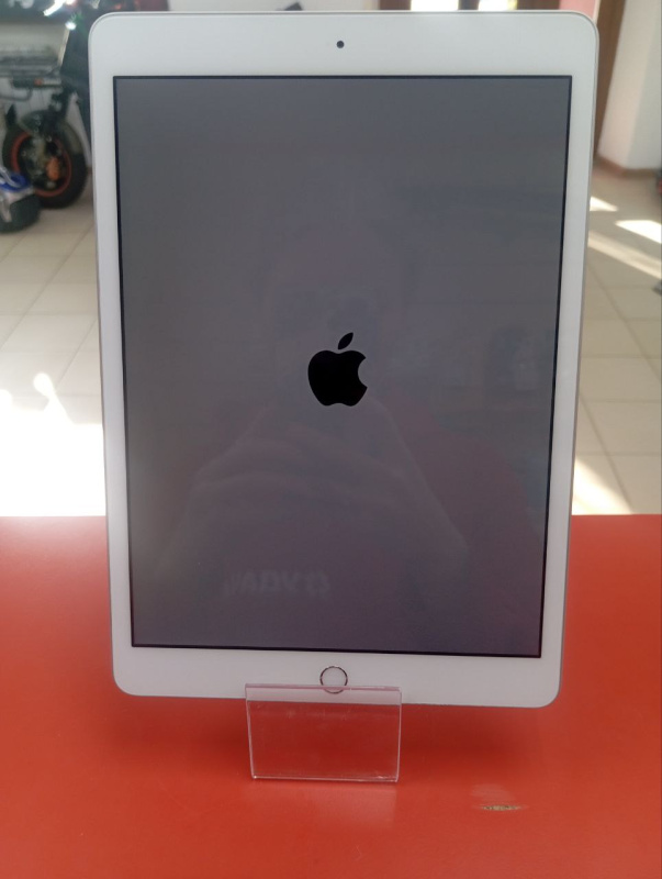 Планшет Apple iPad (7-го поколения) (2019)