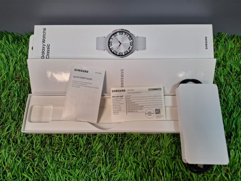 Часы смарт Samsung Galaxy Watch 6 Classic