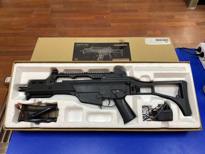 Страйкбольный автомат Cyma G36C