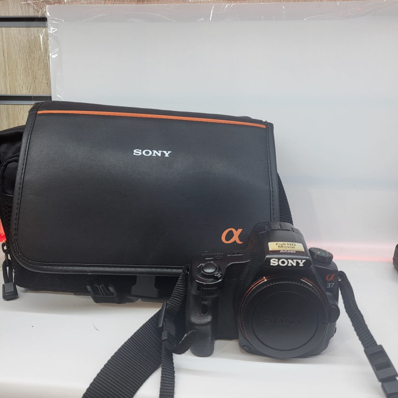 Фотоаппарат Sony SLT-A37