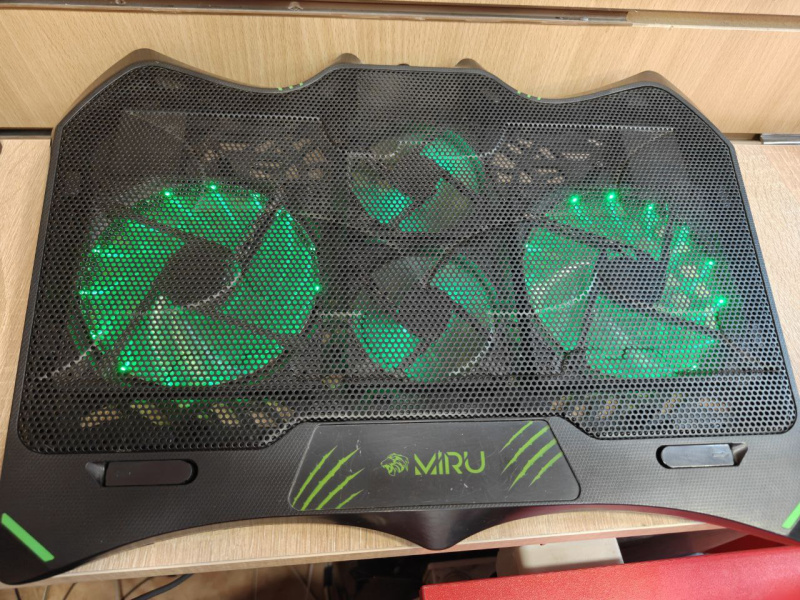 Подставка под ноутбук  Miru CP2001 Enigma