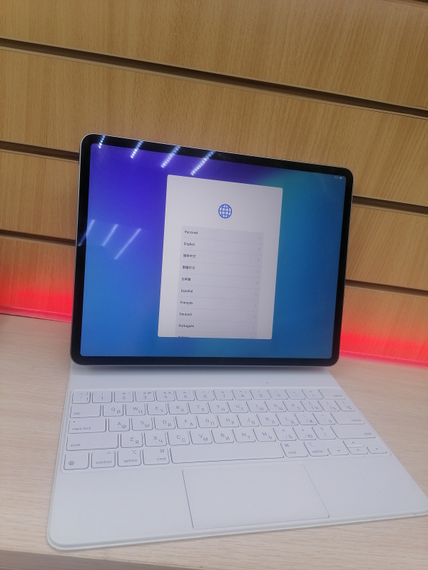 Планшет Apple iPad Air 11 (6-го поколения) (2024)