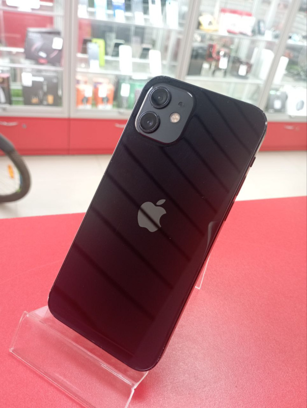 Мобильный телефон Apple iPhone 12
