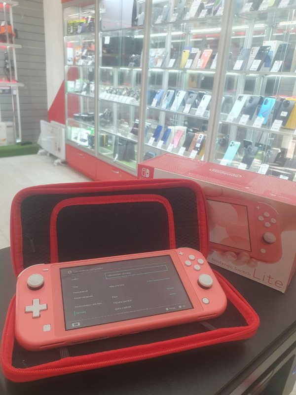 Игровая приставка Nintendo Switch Lite 32