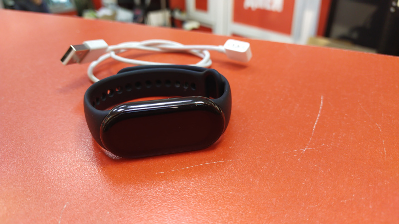 Часы смарт Xiaomi band 8