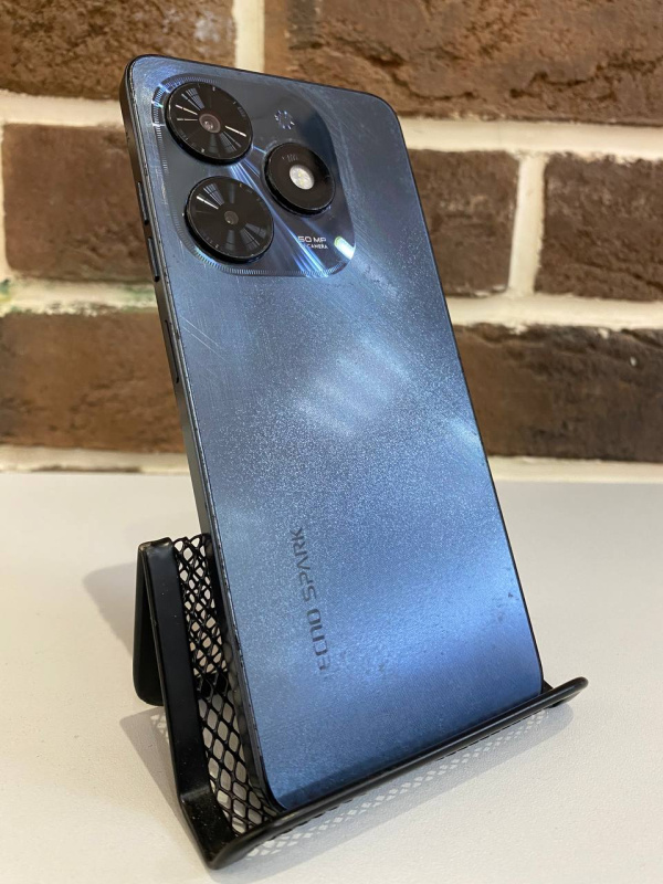 Мобильный телефон Tecno  Spark 20с