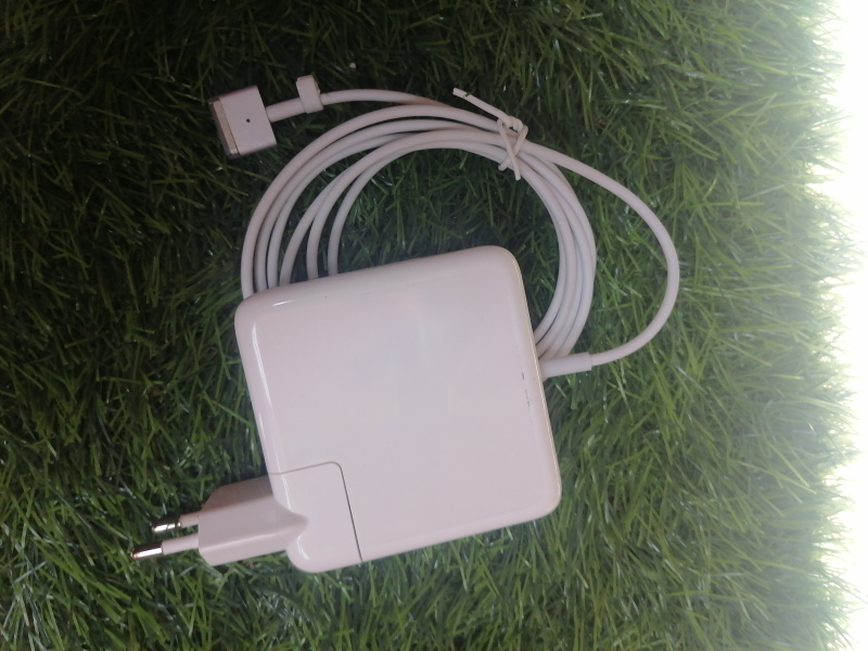 ЗАРЯДКА Apple MACBOOK  16.5V 3.65A