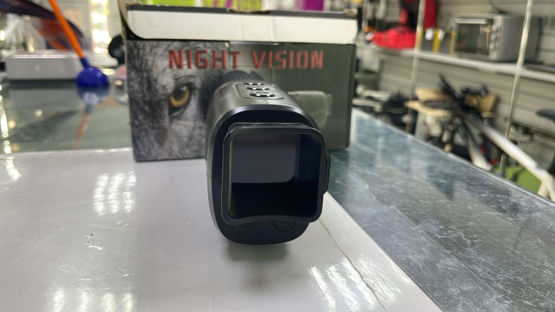 NIGHT VISION  NIGHT VISION